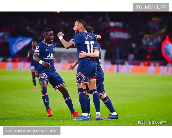 巴黎圣日耳曼客战里昂前瞻:榜首之争与攻防节奏的终极考验